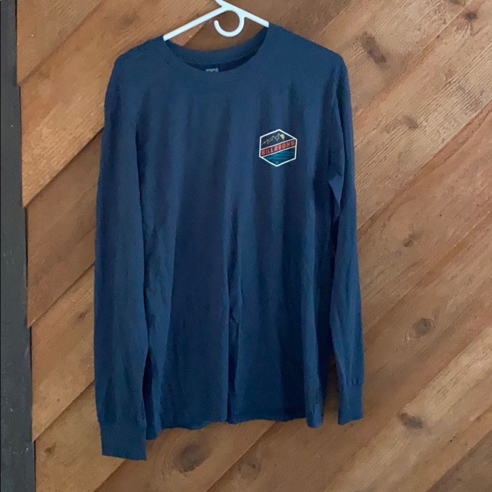 BRAND NEW Billabong long sleeve tee